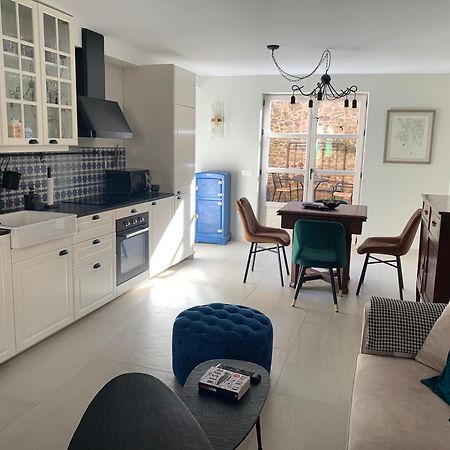 Via Avis Guest House Santa Catalina de Somoza Екстериор снимка