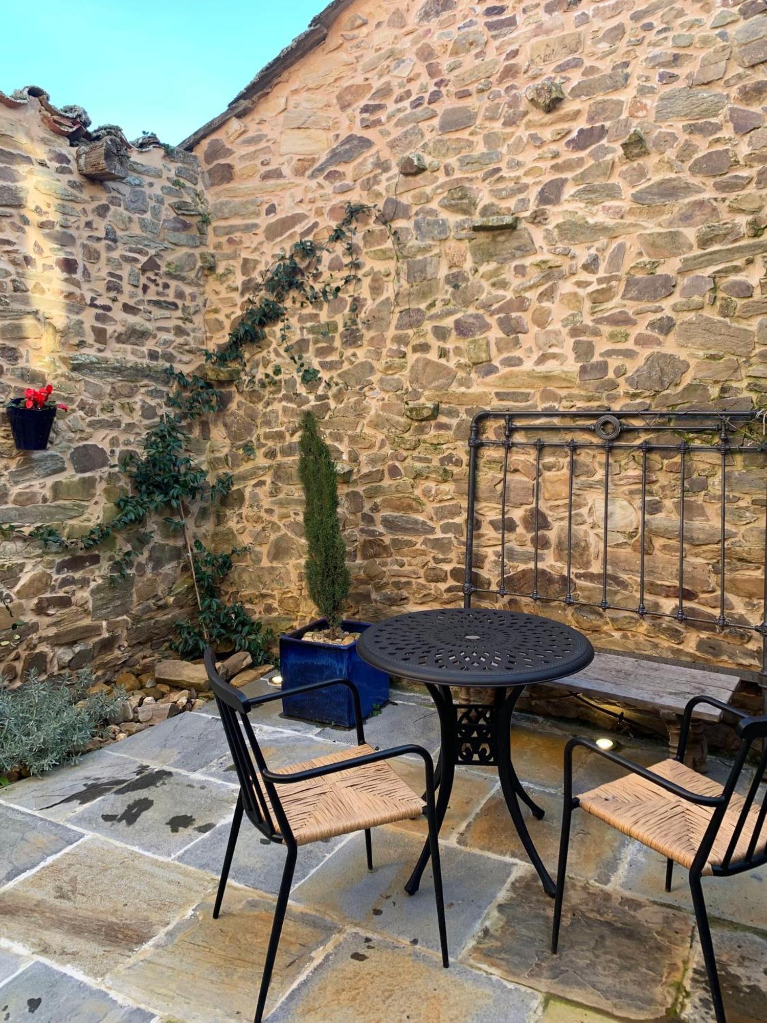 Via Avis Guest House Santa Catalina de Somoza Екстериор снимка