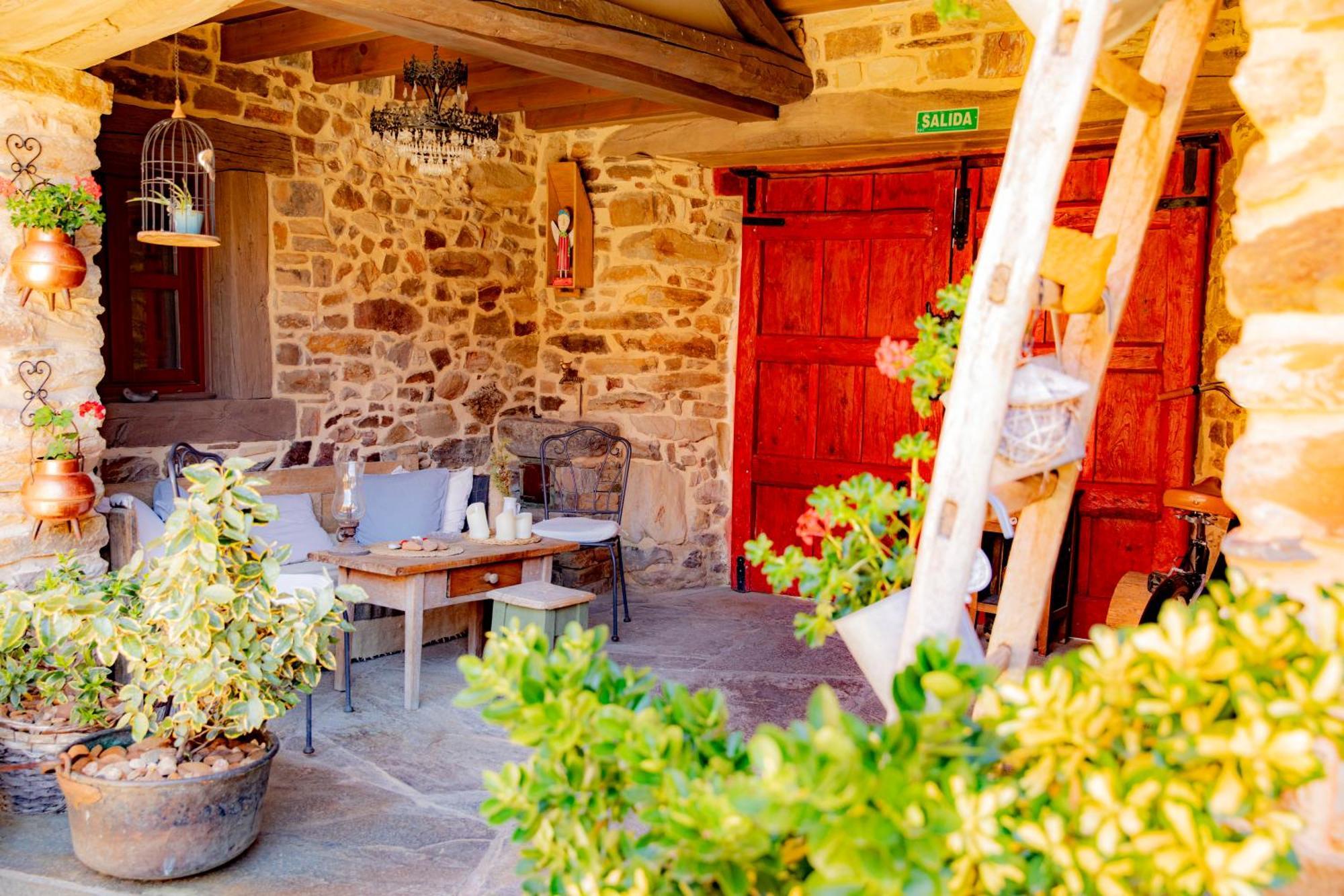 Via Avis Guest House Santa Catalina de Somoza Екстериор снимка