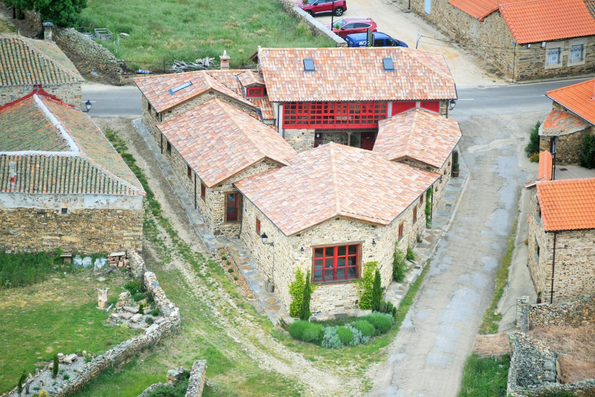 Via Avis Guest House Santa Catalina de Somoza Екстериор снимка